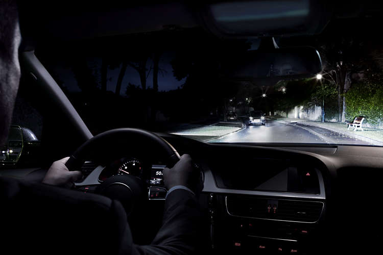 Ксеноновая лампа D2R Philips Xenon X-treme Vision +20% (85126XV2S1)